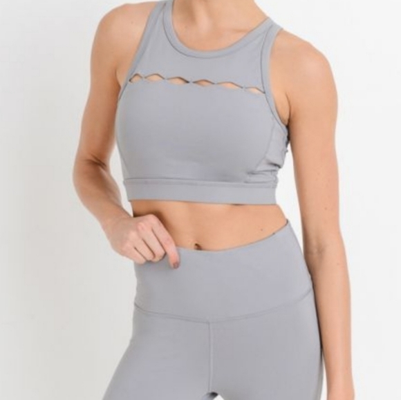 MonoB Sports Bra - Picture 8 of 10